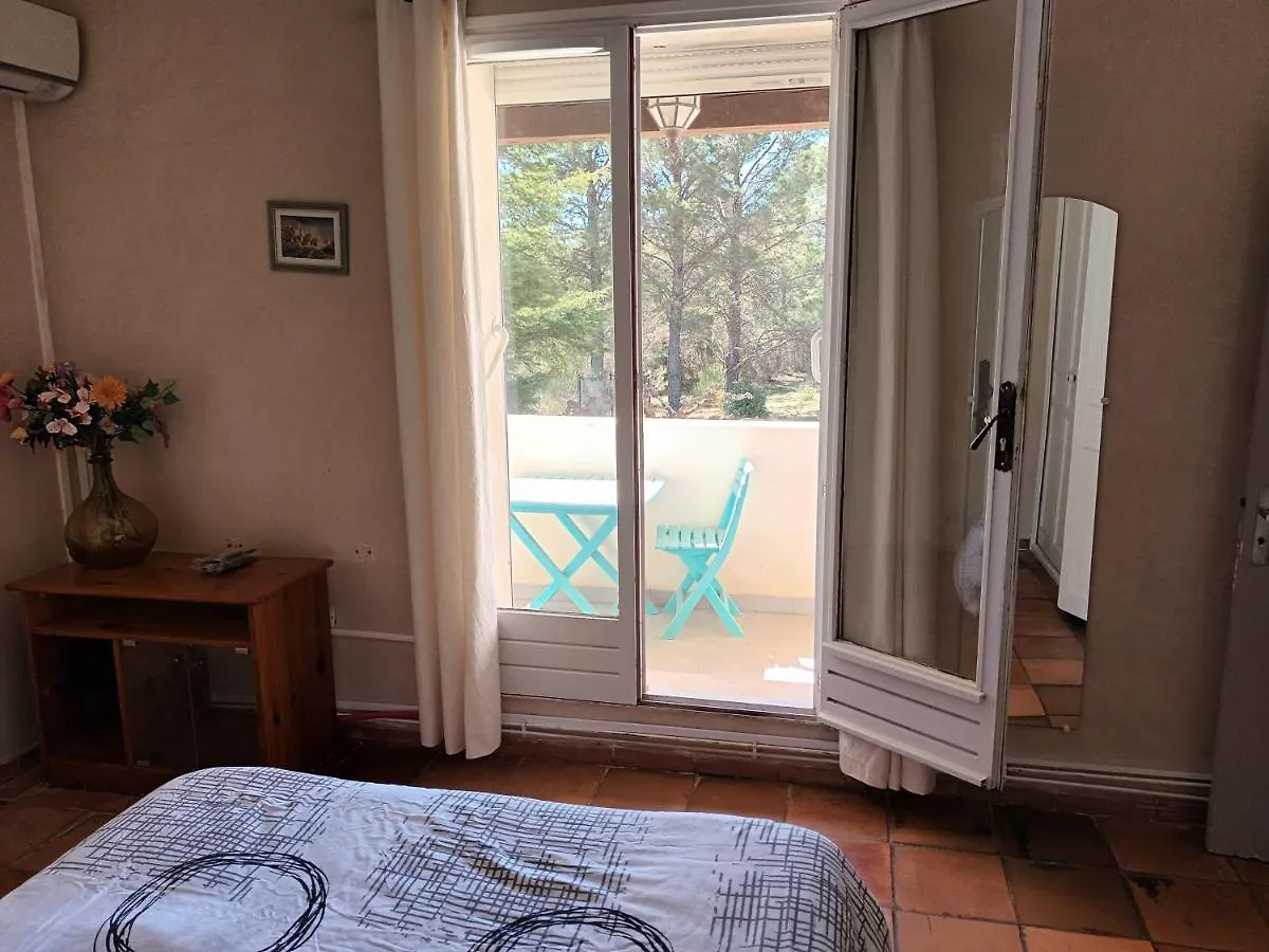 Chambres d'hôtes dans la campagne de Rognes