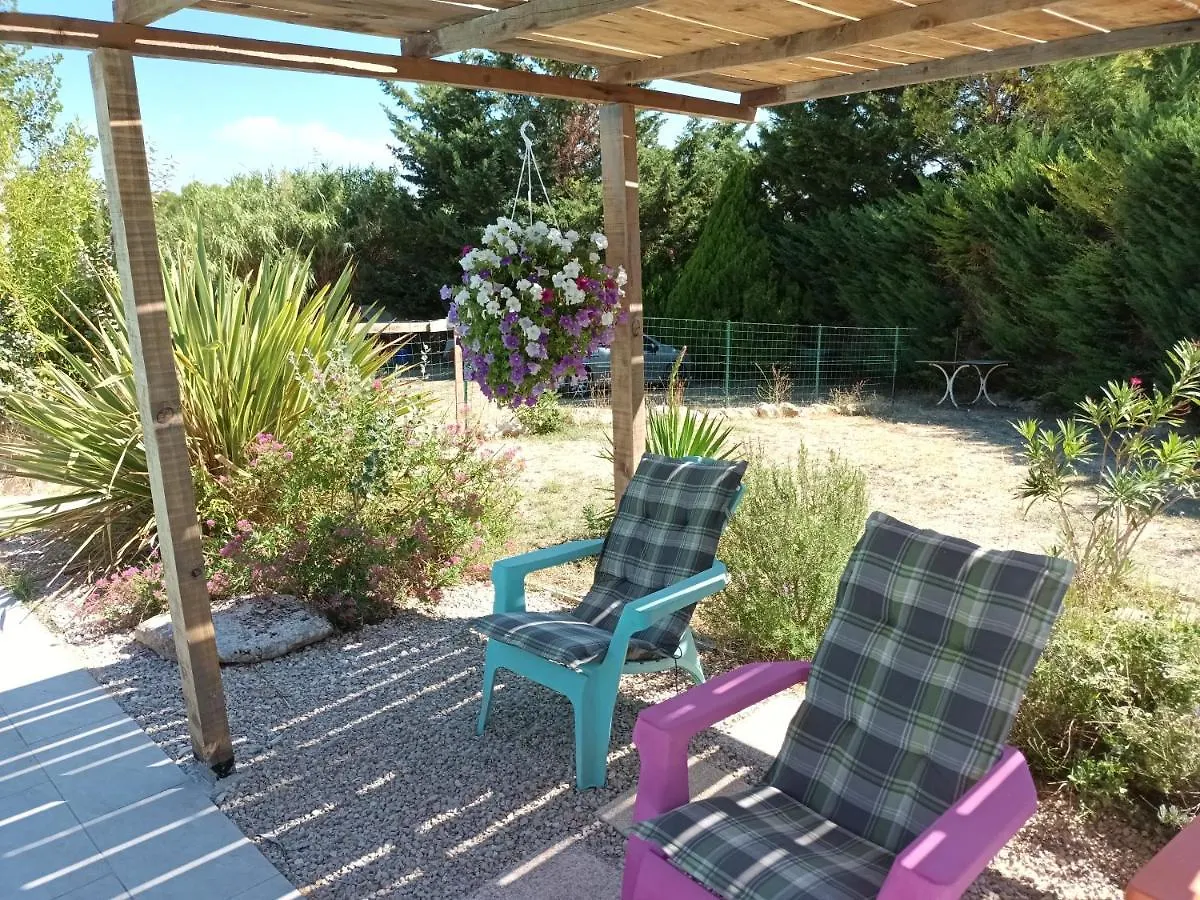 Chambres d'hôtes dans la campagne de Rognes France